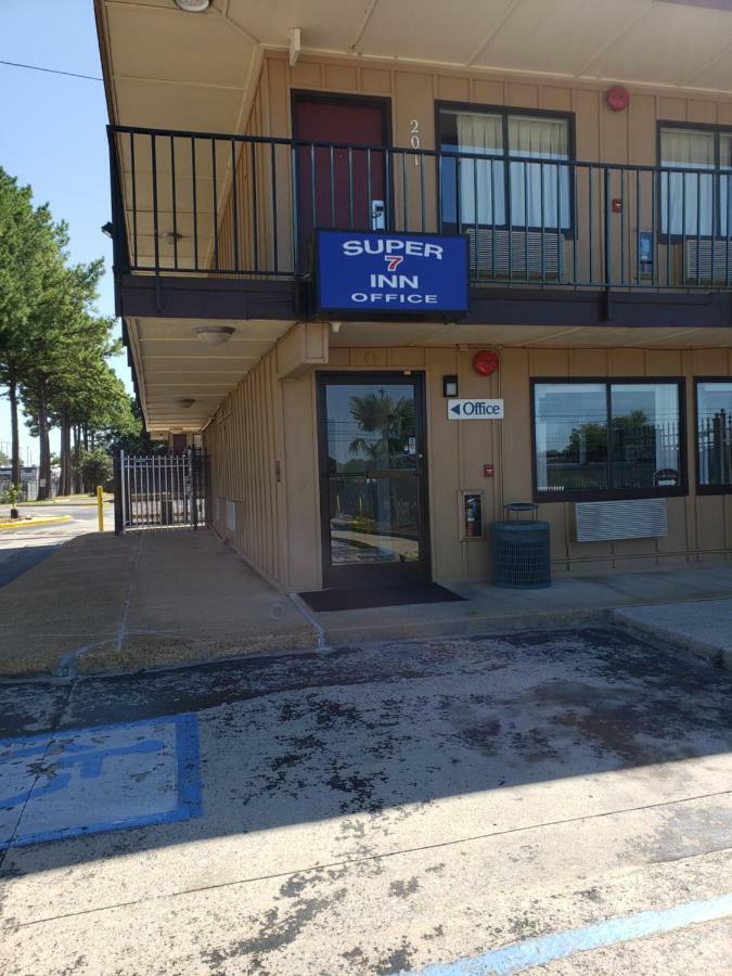 Super 7 Inn Memphis Exterior photo